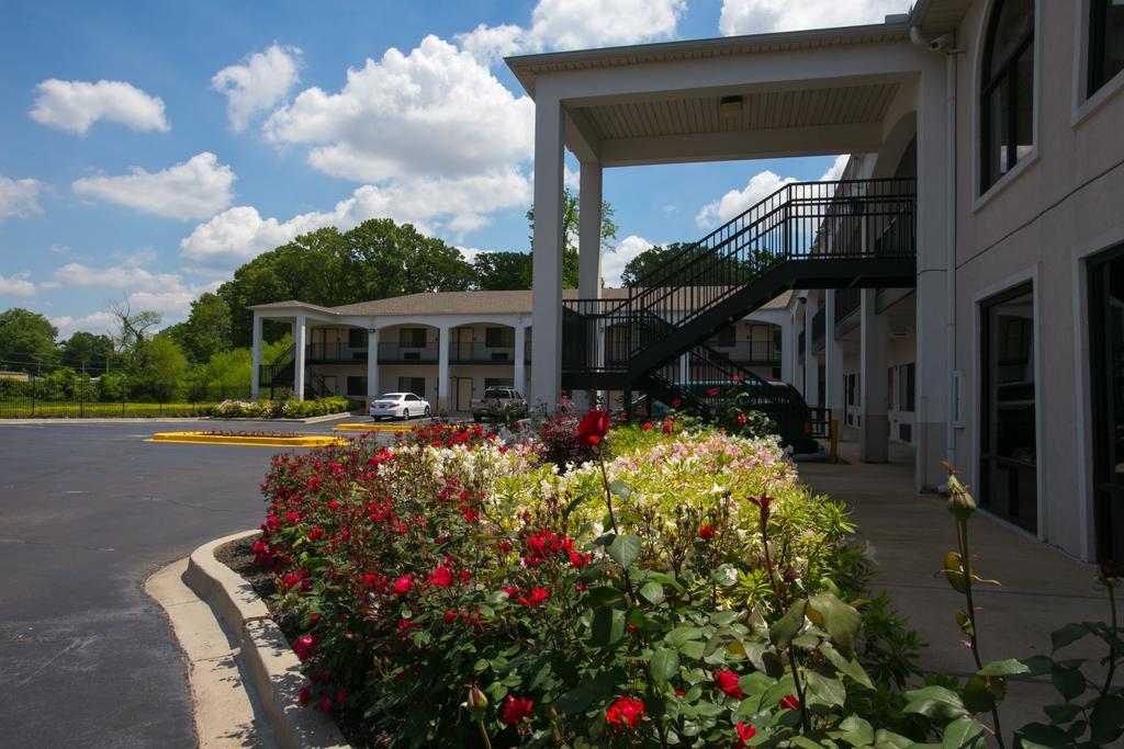 Memory Lane Inn & Suites Memphis Bagian luar foto